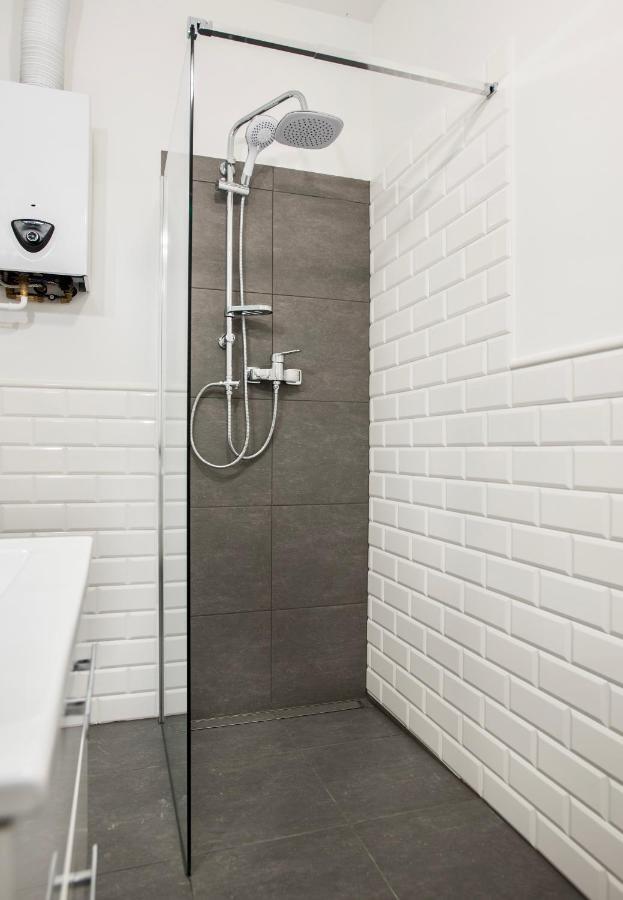 Апартаменты Apartament Delux 2 Legnica Ul. Kominka 16 Экстерьер фото