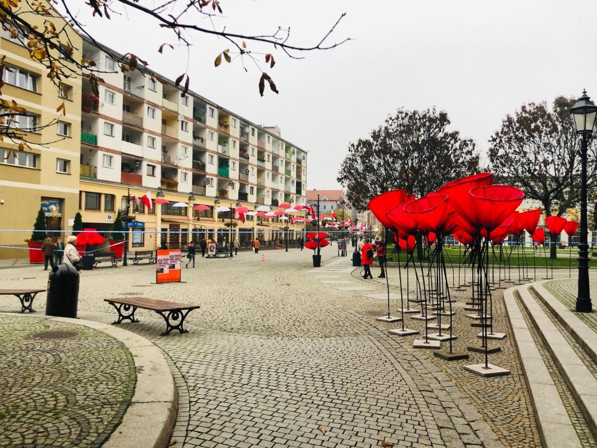 Апартаменты Apartament Delux 2 Legnica Ul. Kominka 16 Экстерьер фото